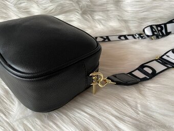 Karl Lagerfeld Paris Maybelle crossbody kabelka - 10