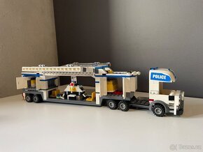 Lego CITY - 10