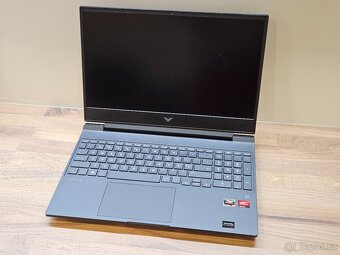 144HZ_HERNÍ HP VICTUS 15_R5-5600H_24GB_512GB_RX 6500M 4GB - 10