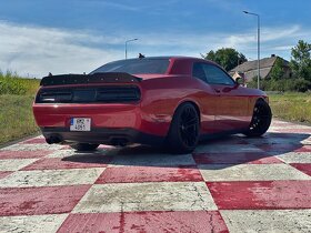 Dodge Challenger Hellcat 6.2l V8 2016 MANUÁL 800 koní - 10