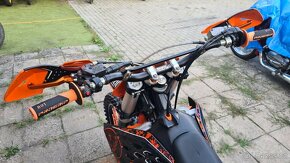 KTM 250 - 10