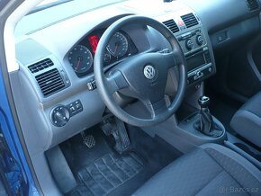 Volkswagen  Touran  2.0i 80 kW  CNG  7 míst - 10