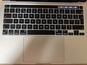 MacBook Pro M1 2020  16 GB - 10