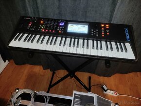 Syntezátor Yamaha MODX 6 a příslušenství super stav - 10