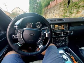 Range Rover TDV8 4,4 230KW V8 Autobiography full výbava - 10
