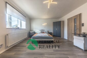 Prodej vícegenerační dům 361 m2, pozemek 1276 m2 - Kostelec  - 10