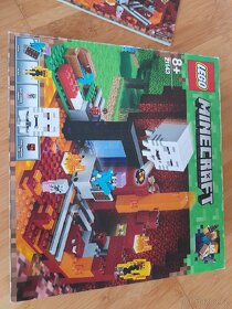 Lego Minecraft 21143 - chybi 1 figurka - 10