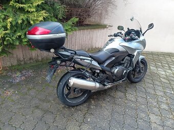 Honda cbf 1000 - 10