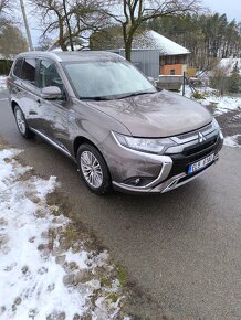 Prodám Mitsubishi Outlander phev - 10