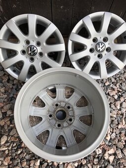 5x112 R15 orig. disky na Volkswagen Touran Caddy - - 10