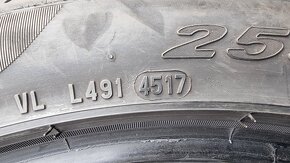 Letní pneu 255/40/19 Pirelli - 10