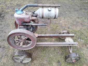 Stabilní motor Triumph (Slavia) 3Hp - 10