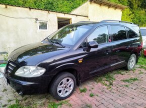 SsangYong Rodius 2.7XDi - AWD - automat - MPV - 7 míst - 10