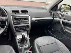 Škoda Octavia 2.0 tdi 103kw/ 2010/ Webasto/ zimní pneu - 10