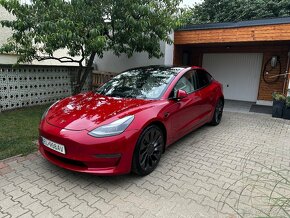 Tesla model 3 Performance - 10