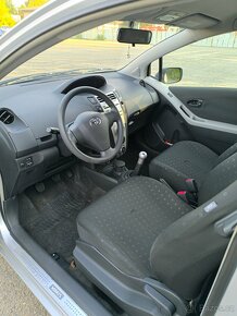 Toyota Yaris II 1.3 VVT-i 64kw - po velkém servise - 10