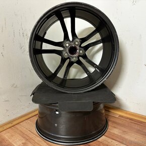 MOTEC ŠKODA/VW/AUDI/SEAT 5x112 R19 ET30 (8,5Jx19) - 10