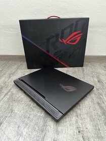 HERNÍ ASUS ROG Strix - i7/RTX 8GB/SSD/16GB/RGB kl. - 10