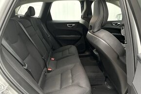 Volvo XC60 B4 AWD Momentum Advanced 2020 - 10