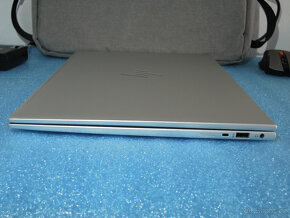 HP EliteBook 860 G10 16“ IPS 1920x1200 Intel 16GB 1TB Záruka - 10