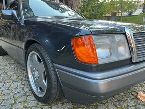 MERCEDES BENZ W124 300 COUPE TOP STAV - 10