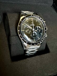 Omega Speedmaster FOIS 10/2024 Full Set, NOVÉ, FÓLIE - 10