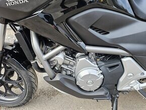 Honda NC 700X DCT ABS r.v.2013 - 10