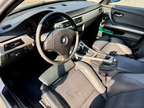 Prodám BMW e90 325i MANUÁL SPORTSITZE - 10