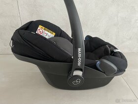 Maxi Cosi plus + základna + podsedak - 10