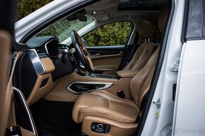 Jaguar F-Pace 3.0d D300 SE, 1.majiteľ,Nelakované, HUD, pano - 10