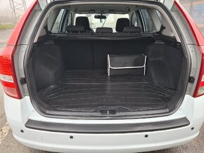 KIA CEE´D kombi 2012, 141 000 km - 10