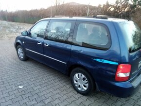 Kia Carnival 2,9 CRDI - 10