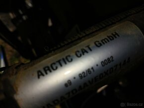 Motocykl čtyřkolka ARTIC CAT TRV 700 - 10