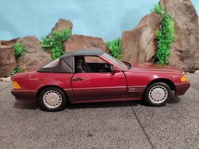 Prodám model 1:18 Mercedes Benz SL 500 - 10