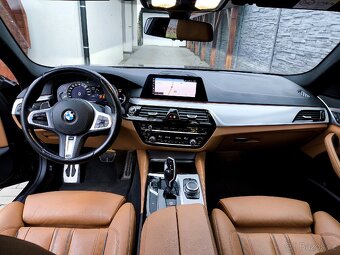 BMW 530d xDrive Kombi - 10