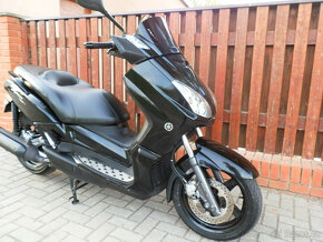 Yamaha X-Max 250 - 10