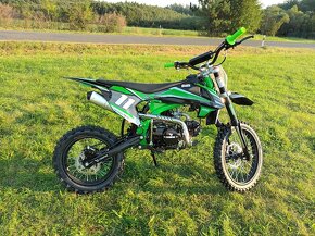 Pitbike Shark 125ccm E-START 4T 17"/14" Zelená nová - 10