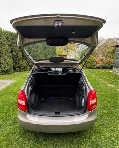 Škoda Fabia II, 1.4 16V 63 kW, r.v. 2007, najeto 185 000 km - 10