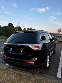 Mitsubishi Outlander 2.0 MIVEC 110kW - 10