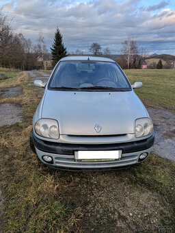 Renault Clio 1.2 16V - 10