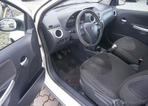 Citroën C2 1.1i serviska,2x kola benzín manuál 44 kw - 10