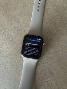 Hodinky Apple Watch SE 40 mm - 10