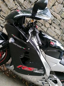 Aprilia rsv 1000 mille - 10