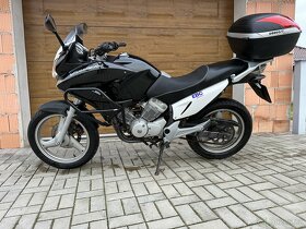 Honda Varadero 125XL r.v 2009 - 10