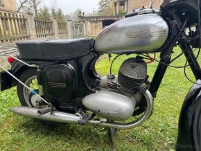 Jawa 250/354 - 10