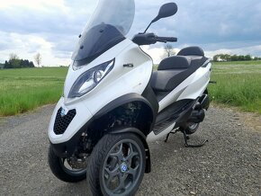 Piaggio MP3  300i   ABS,ASR - 10