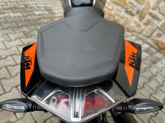 KTM DUKE 125 - 10