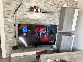 TCL 55C69B + obývací stěna - 10