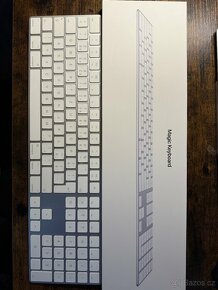 MacBook Air M1 "13" + klávesnice + myš + HUB - 10