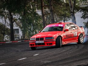 BMW e36 sedan - 10